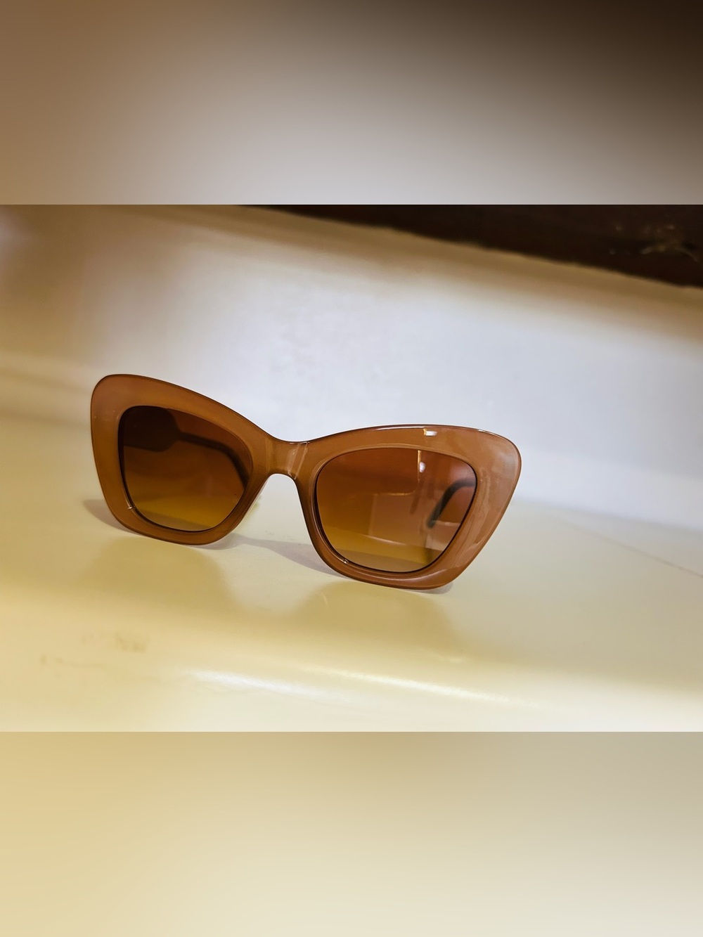 Chic Tan Sunglasses